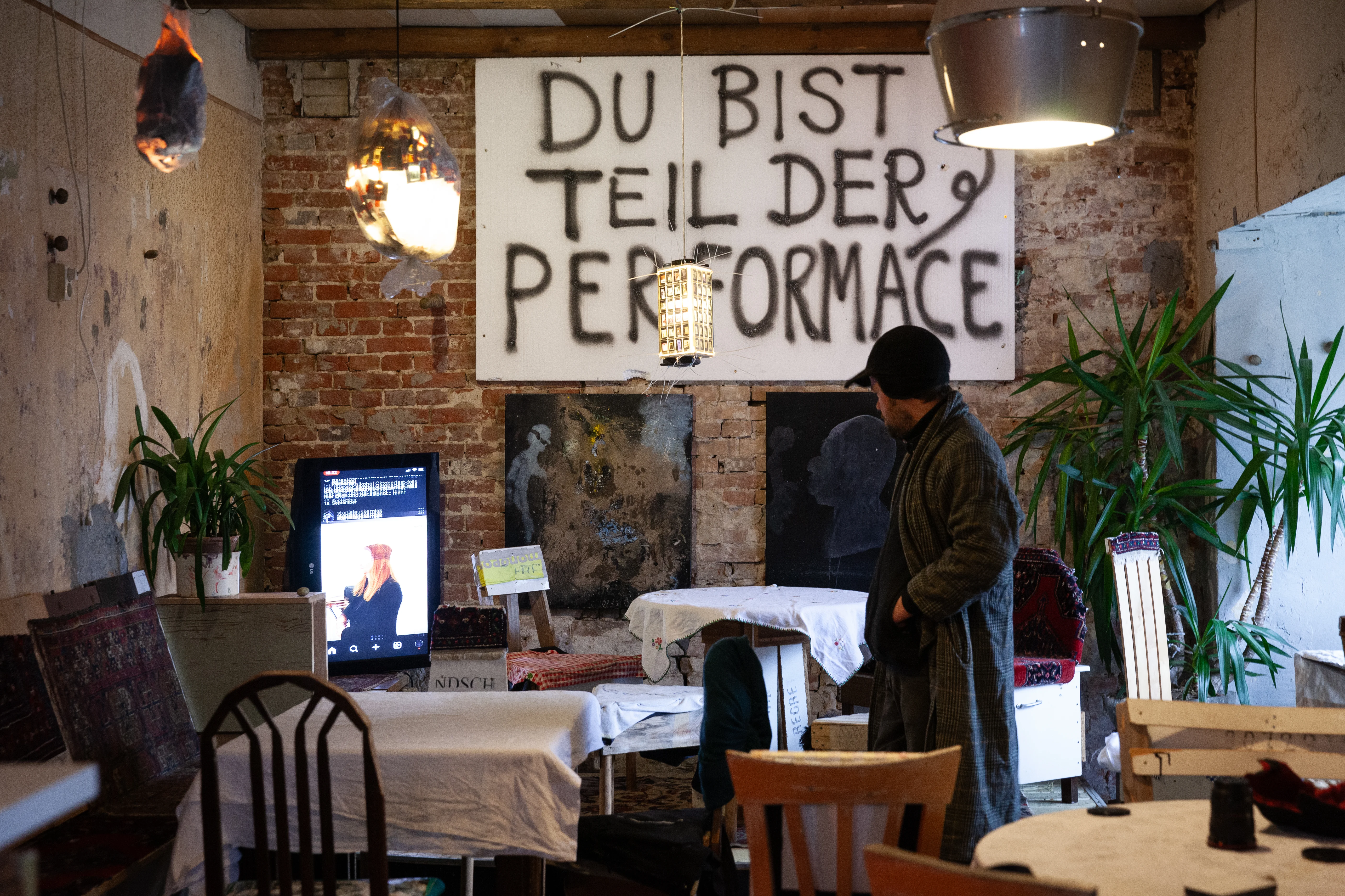 STILL PAINTING, NOCH AM MAHLEN?