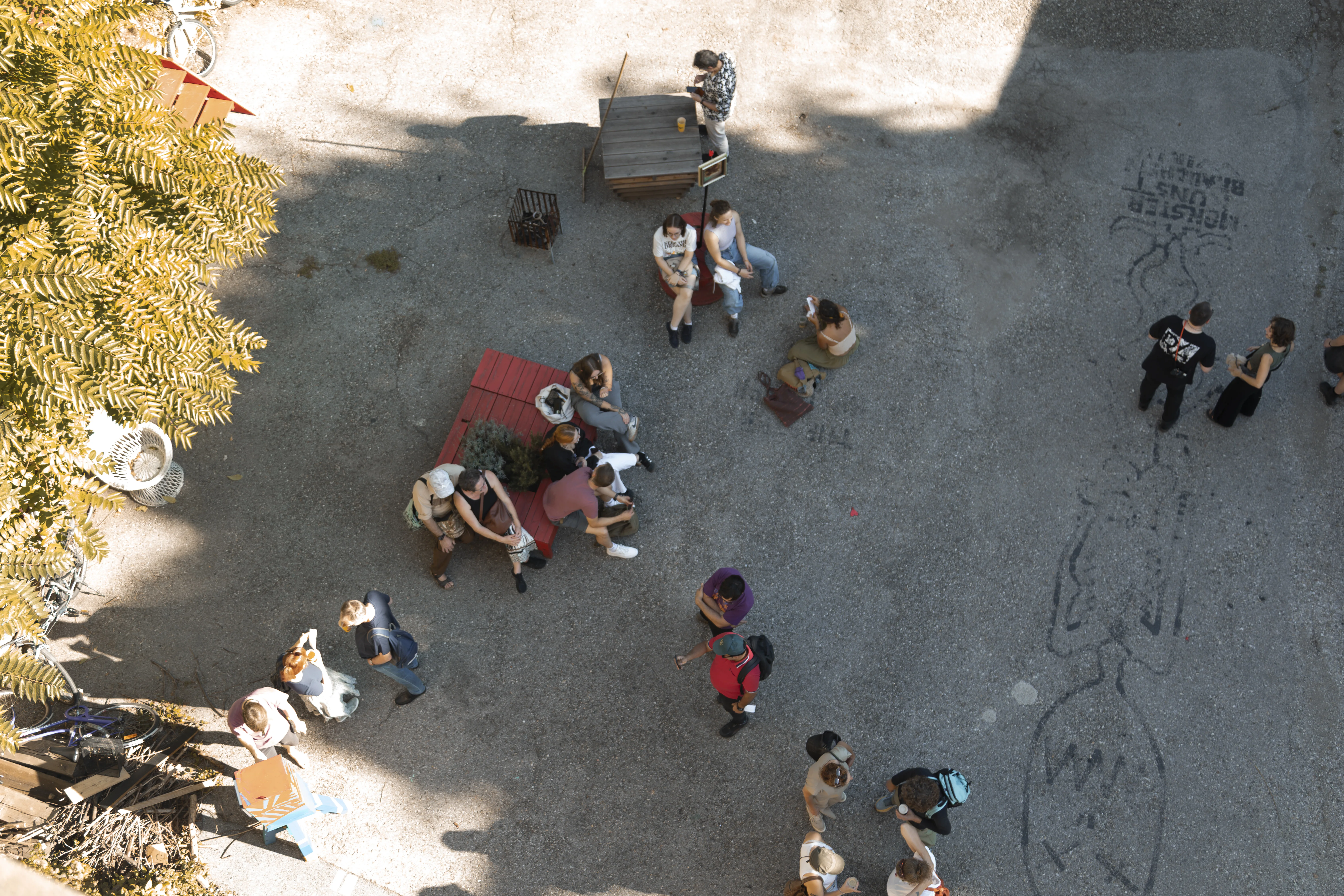 Die Mutter / 25 JERNAX